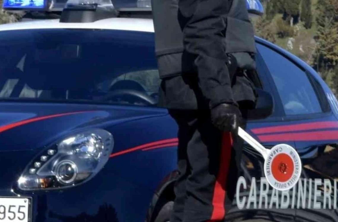 Alla guida del motociclo provoca un incidente, era sotto l'effetto di sostanze stupefacenti: nei guai 47enne