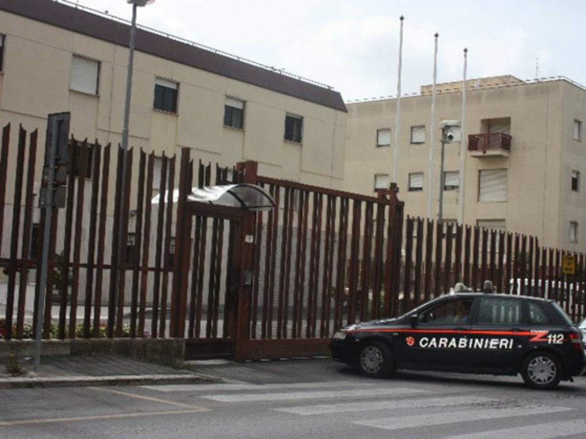 Controllo domiciliare finisce con un arresto ad Aprilia: 54enne minaccia e aggredisce i Carabinieri