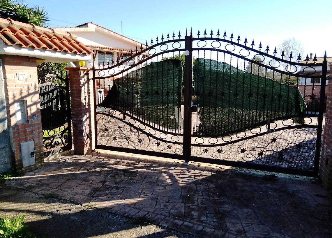 Villa confiscata assegnata alla coop "il Quadrifoglio"