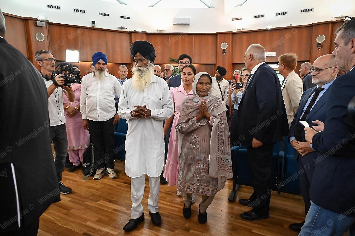 Satnam, il sindaco Celentano: "Vicinanza e rispetto al dolore della famiglia"
