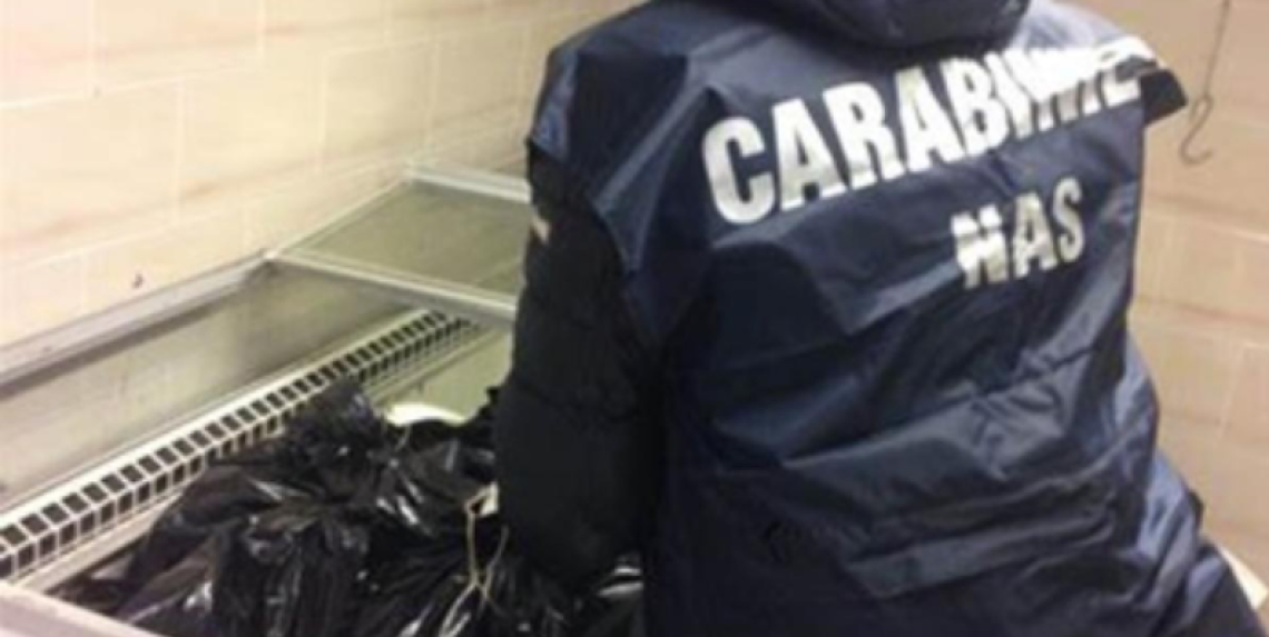 Controlli a tappeto del NAS sul litorale pontino: chiusi ristoranti e supermercati
