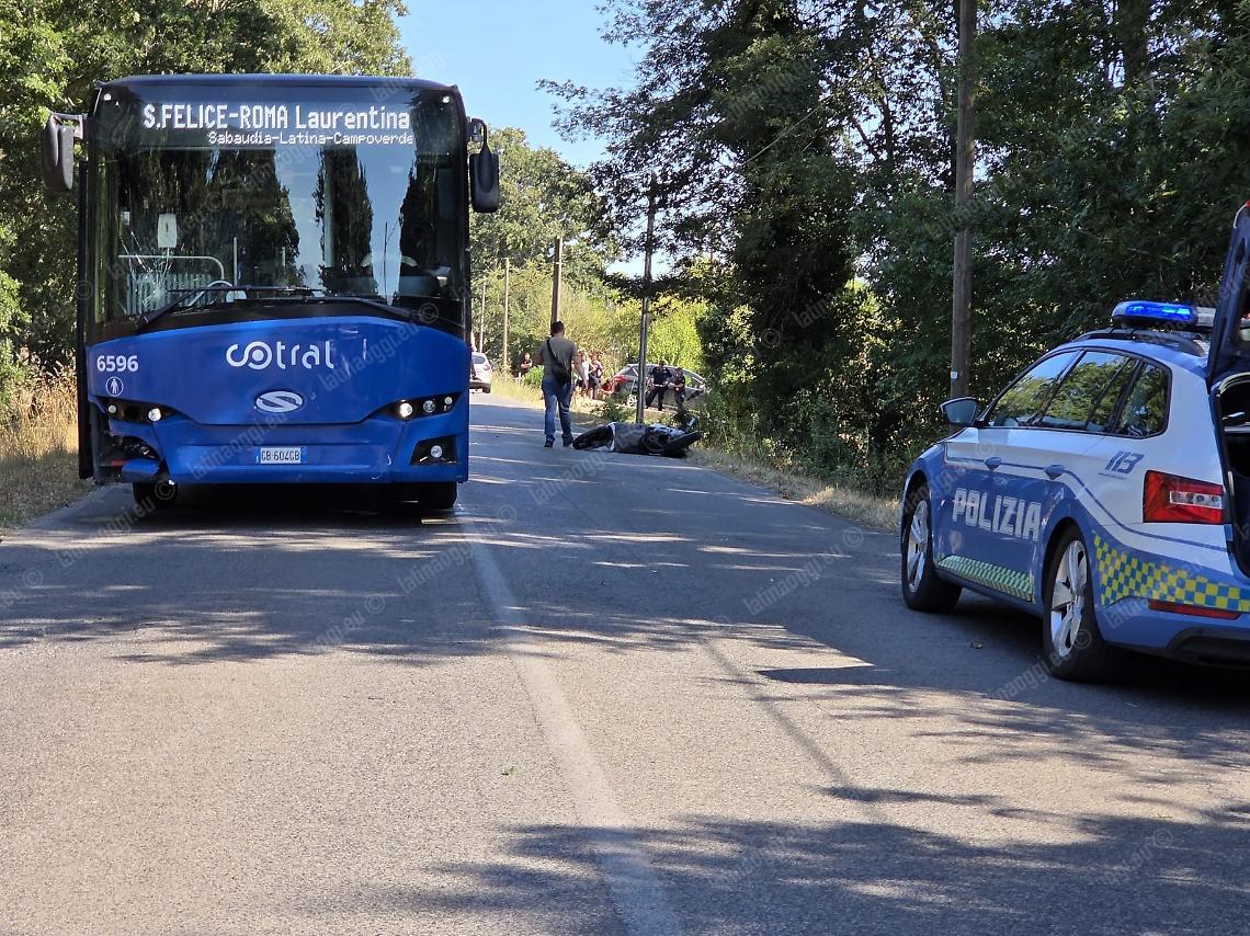 Sabaudia, incidente mortale sulla Litoranea: perde la vita un uomo in scooter