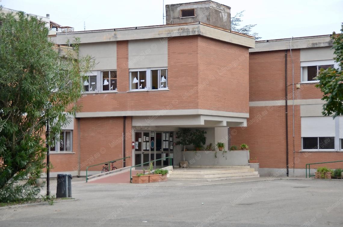I genitori dell'istituto comprensivo Giuliano: «Assistenza, un servizio essenziale»