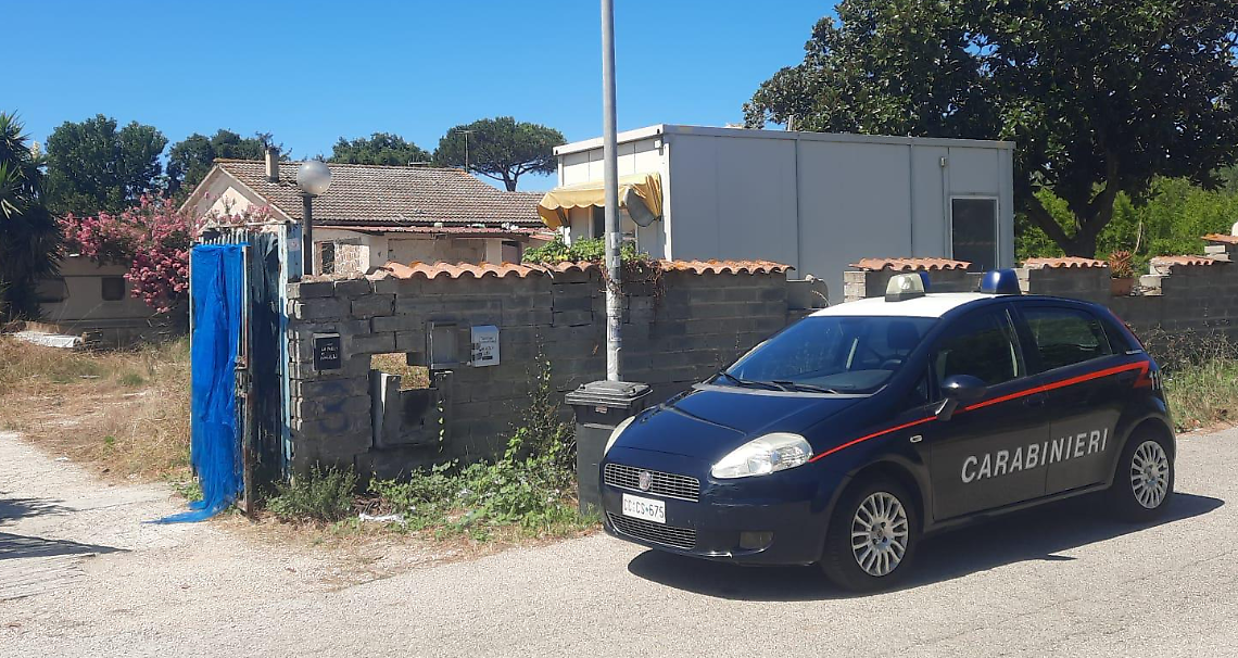 Affittacamere e camping abusivi con un immigrato clandestino: denunciato