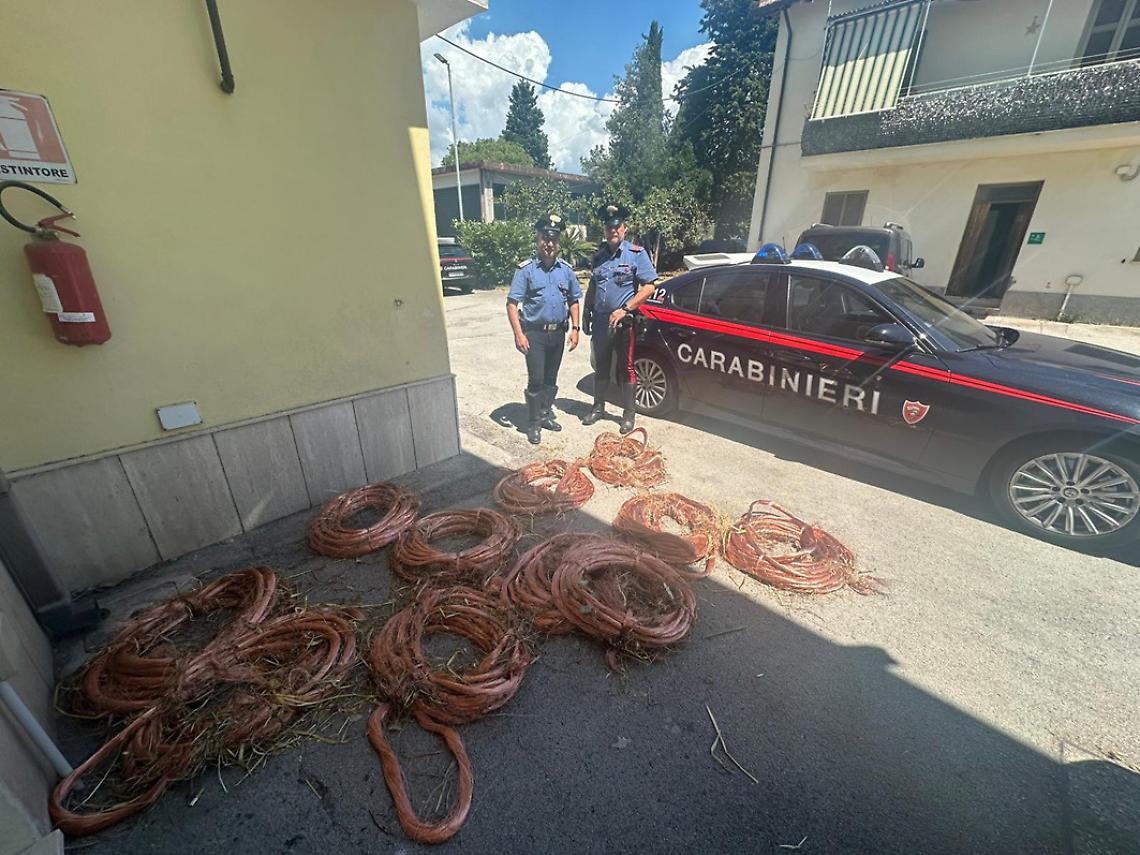Latina, tenta furto di oltre 600 kg di rame: 56enne arrestato dai Carabinieri