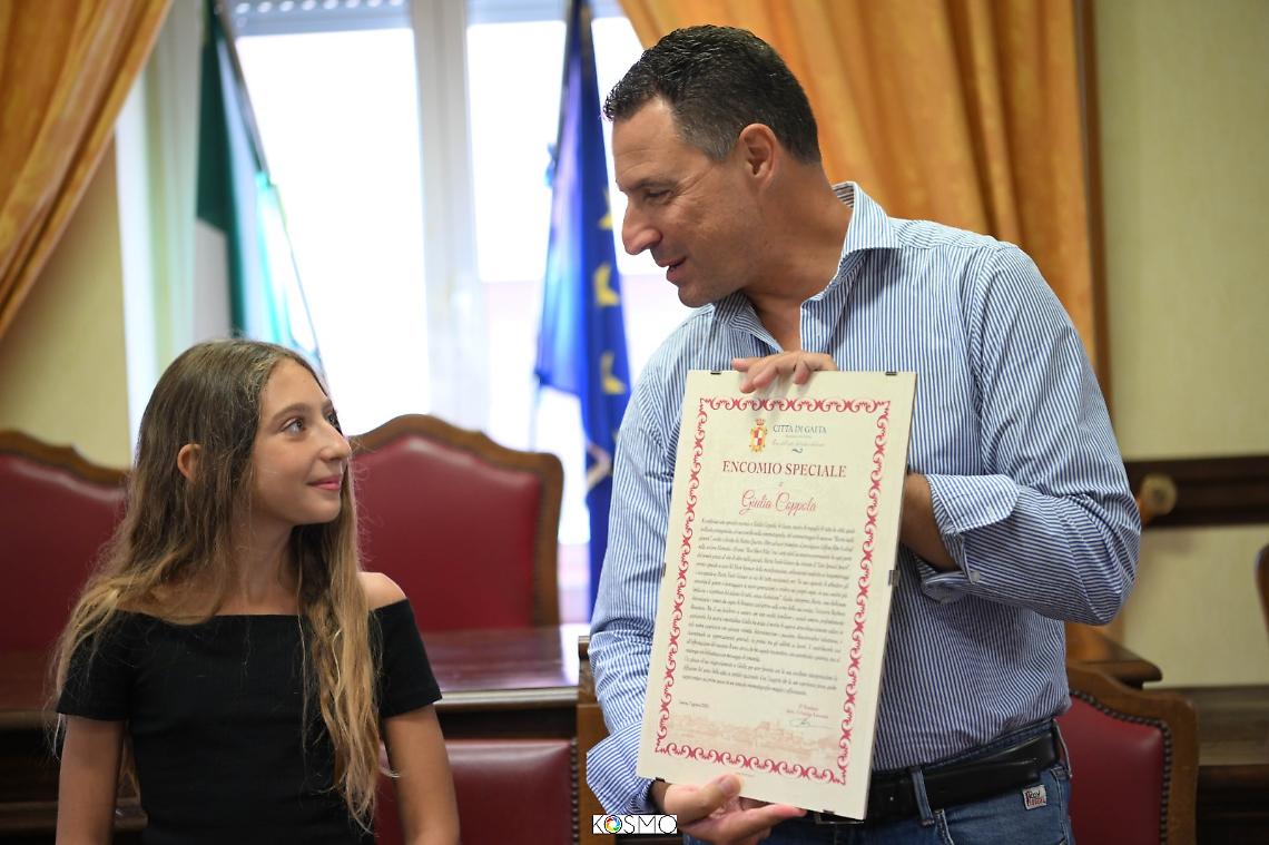 Encomio speciale nell’aula consiliare per Giulia Coppola