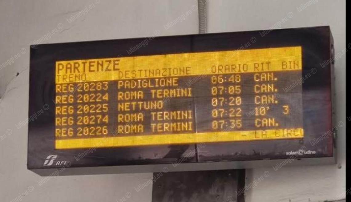 Linea ferroviaria Roma - Nettuno, mattinata da incubo