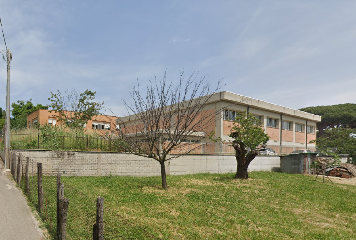 Raid e pugni in classe,  paura ai Castelli 