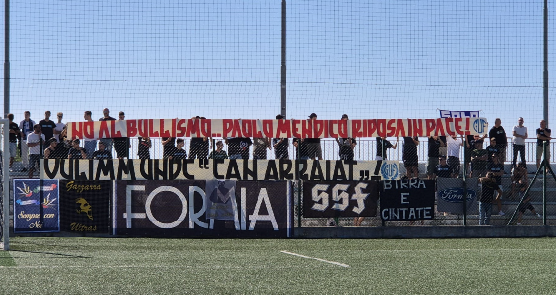 Morte di Paolo, messaggi dai campi di calcio