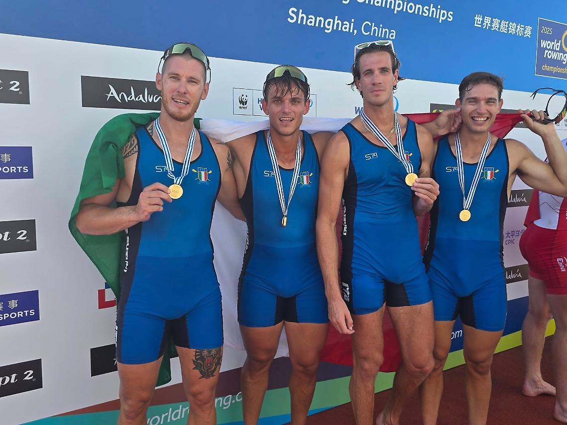 Il quattro di coppia tutto Fiamme Gialle è da antologia: oro iridato 