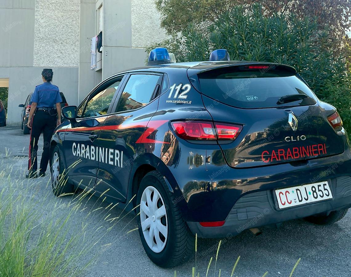 Rapinava le anziane, arrestata
