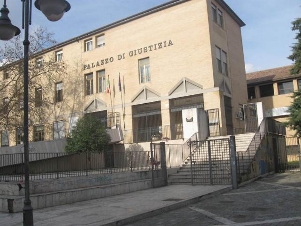 Bimba violentata a Minturno, c’è l’appello
