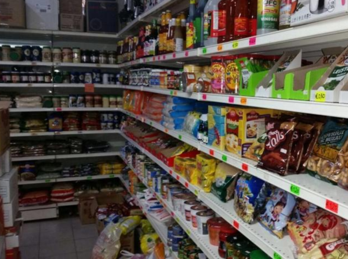 Minimarket etnici, il Tar blocca la stretta
