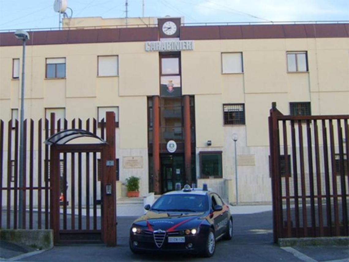 Aprilia, titolare di un circolo aggredito in un fast food: denunciati due giovani