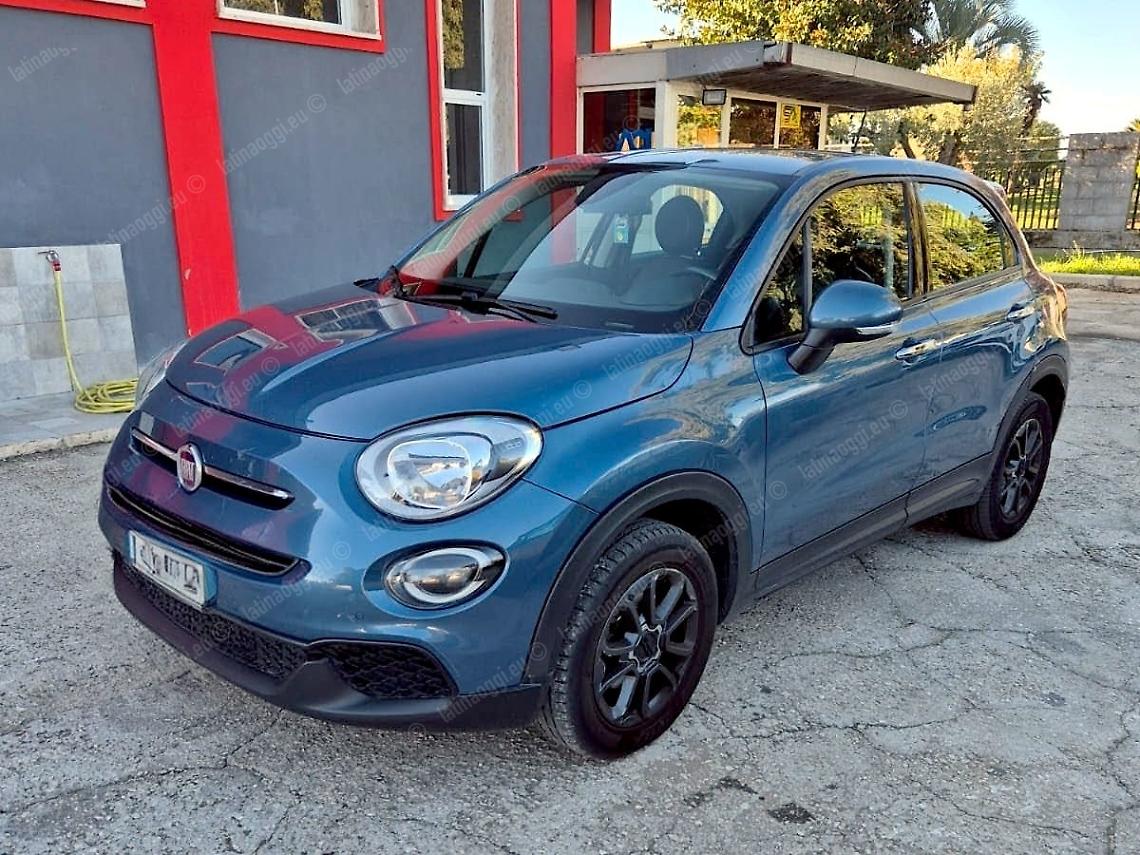 Affare col noleggio su Tik Tok, ma l'auto è clonata