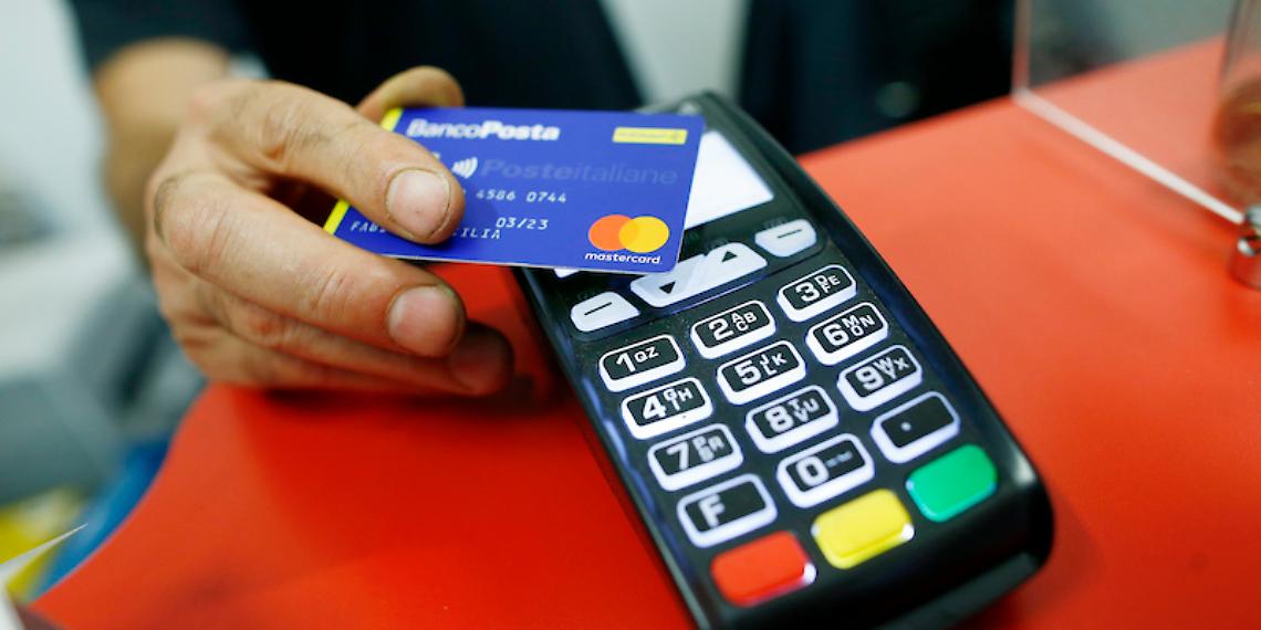 Tentativo di truffa in albergo a Formia, denunciato un uomo per insolvenza fraudolenta