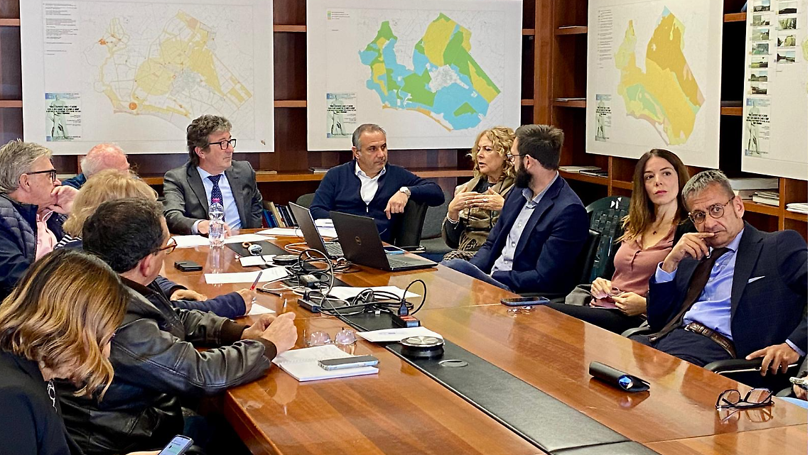 Biblioteca Manuzio, consegna a marzo