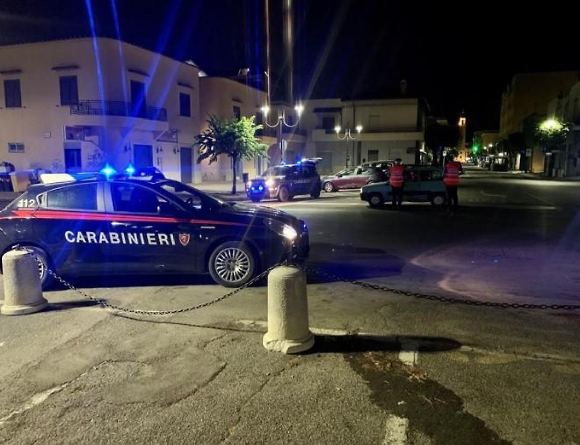 Aprilia, tentativo di fuga con la droga nello zaino: arrestato 59enne