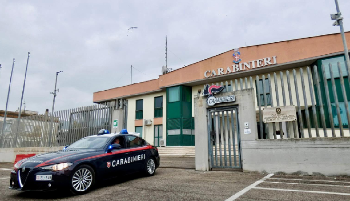 «Rinuncia all’immobile o lo brucio»: arrestato 56enne di Latina