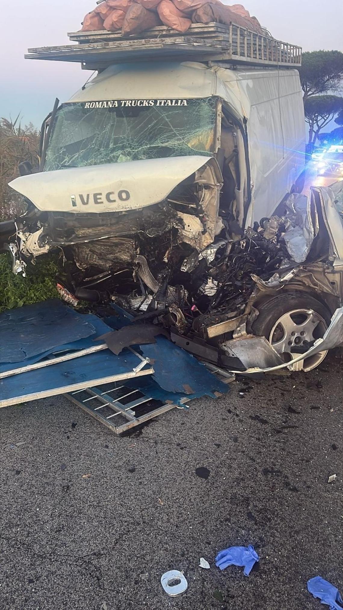 Incidente stradale sulla Migliara 48, tre feriti gravi