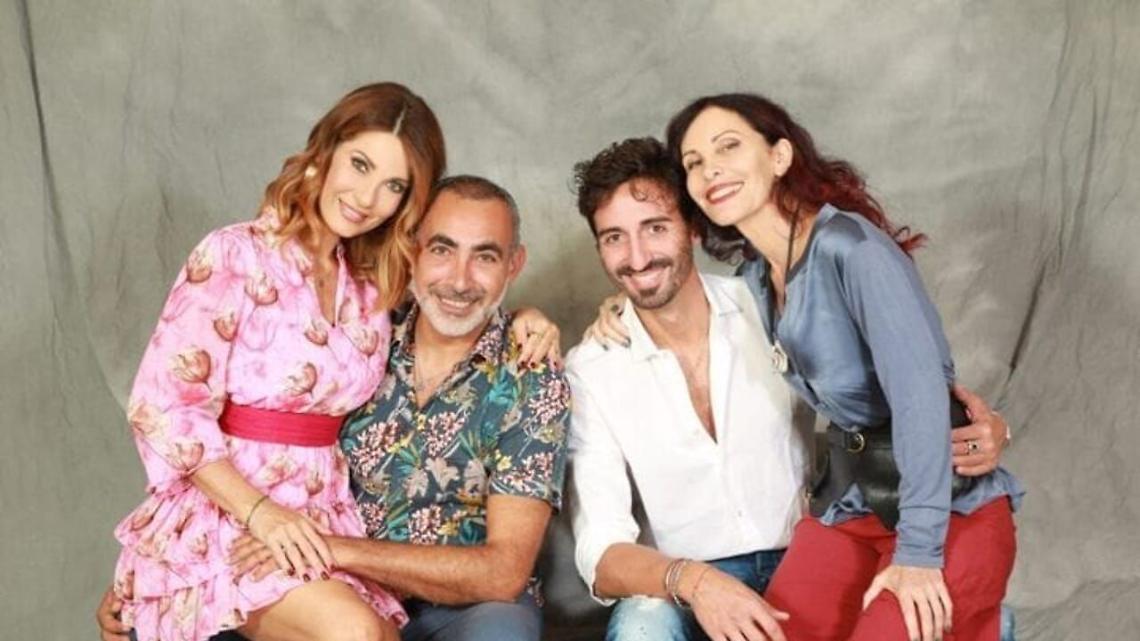  "Ti amo... o qualcosa del genere".  Il cast si racconta alla vigilia del debutto pontino