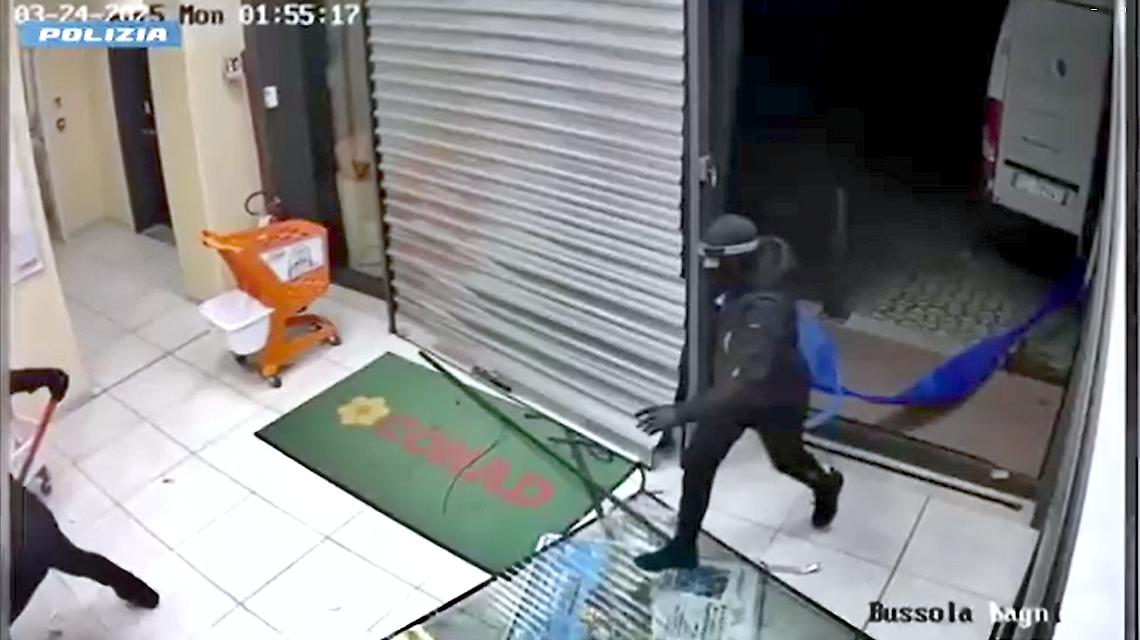 Furti in trasferta, la banda di latinensi in una notte ha intascato 80.000 euro