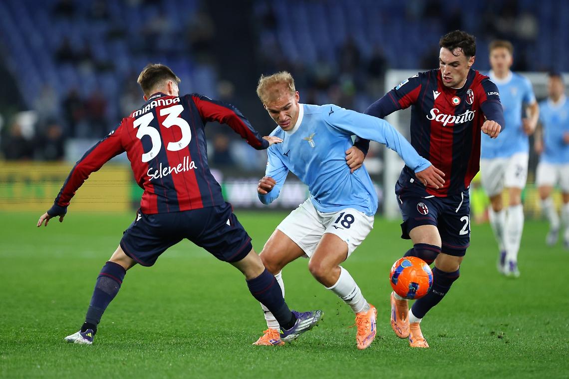 Lazio-Bologna finisce 1-1. A Isaksen risponde Odgaard