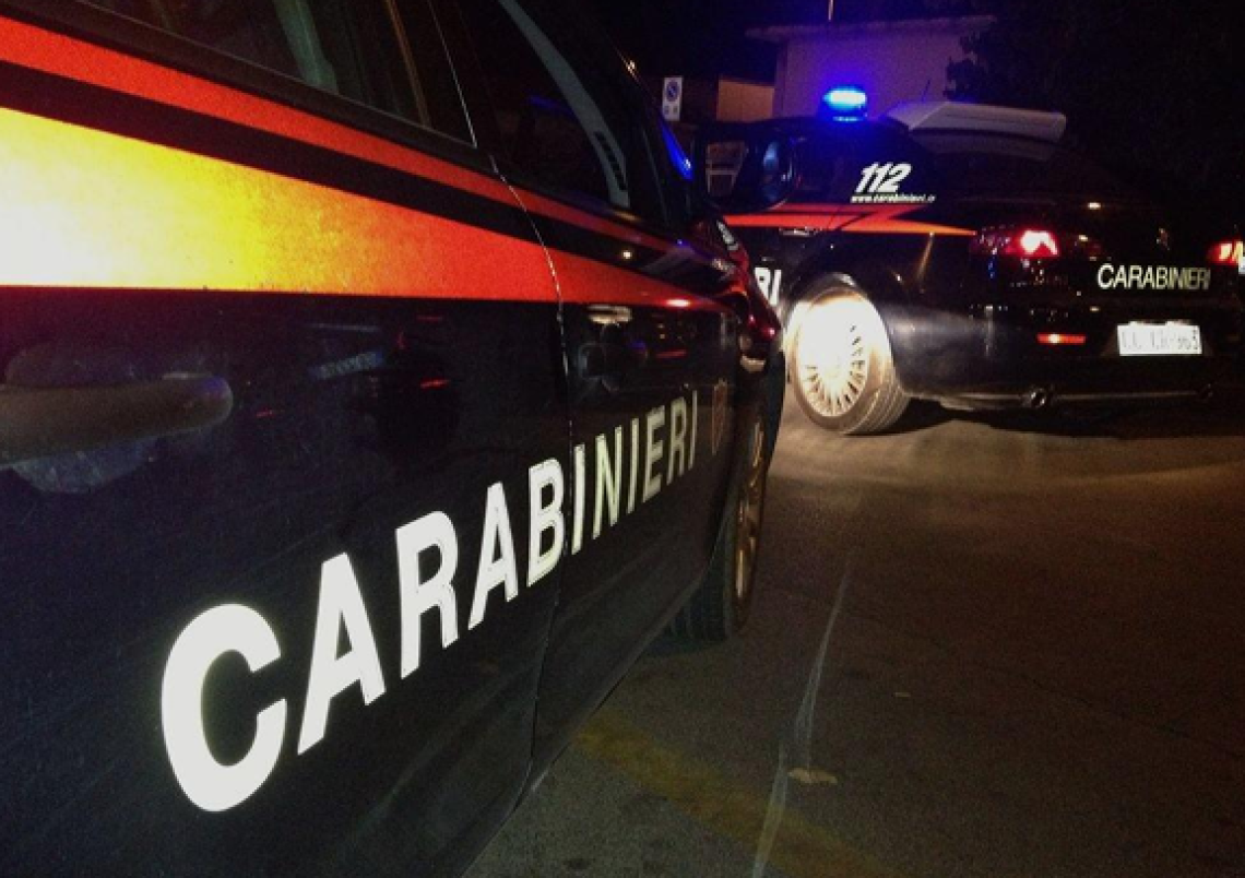Auto investe un cinghiale sulla Via Appia: intervento di Carabinieri, 118 e ASL