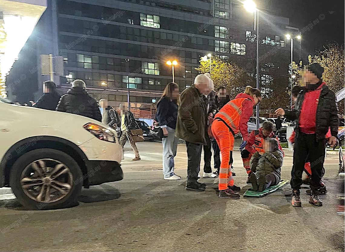 Anziana investita in centro da un suv guidato da un 85enne