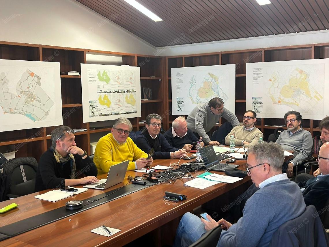 Passa in commissione un bilancio rigoroso per una citt&agrave; che chiede servizi