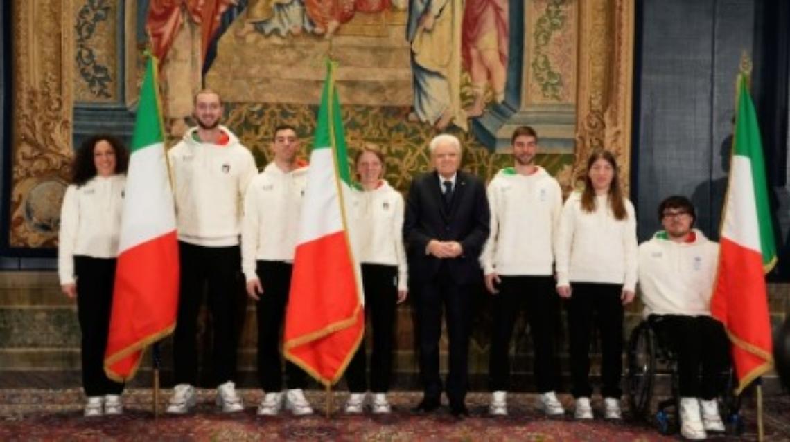 Al Quirinale la cerimonia di consegna della bandiera ad alfieri