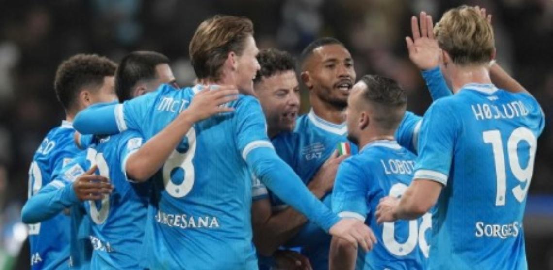 Neres regala al Napoli la Supercoppa Italiana