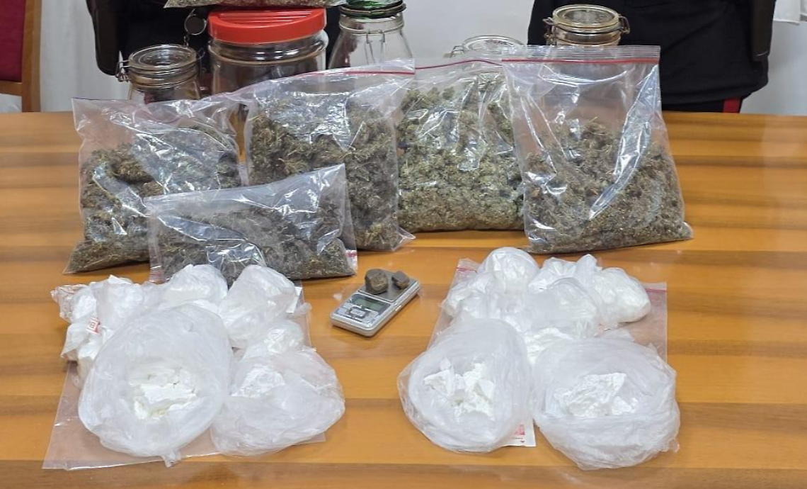 Bazar della droga scoperto dai Carabinieri: un arresto