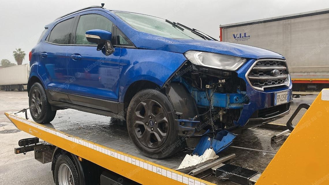 Sabaudia, investito da un&rsquo;auto: muore sulla Migliara 54