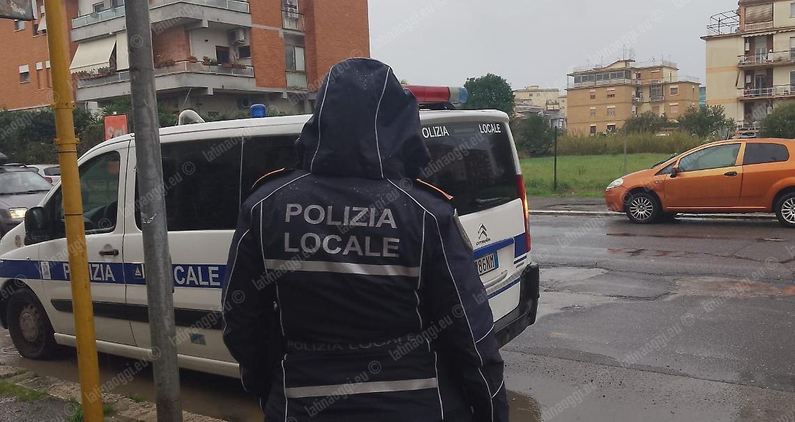 Accusa un malore in auto, salvato dalla Polizia Locale