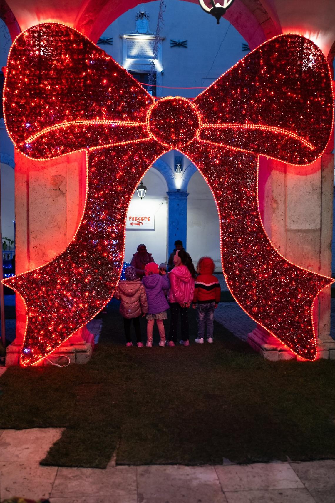 Natale Cisternese 2025, gli eventi rinviati tornano domenica 11 gennaio