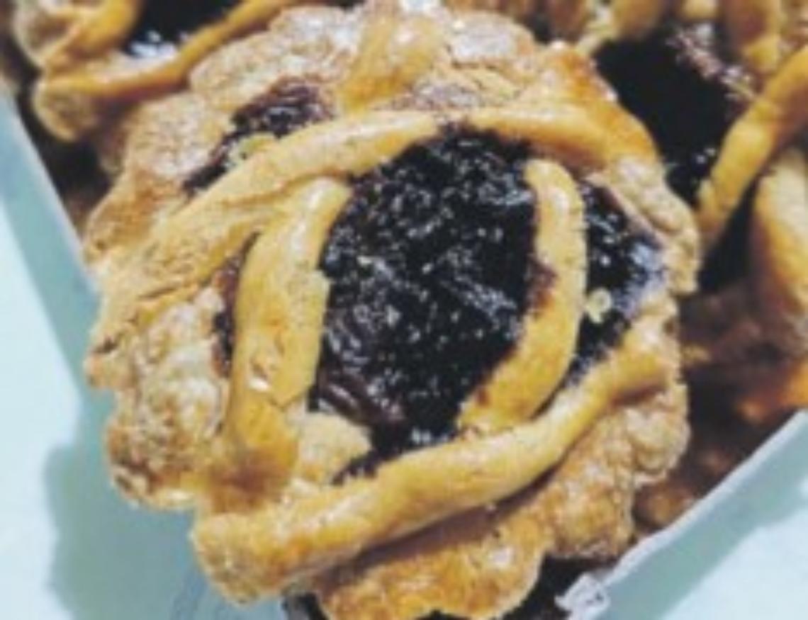 Sezze, sequestrati tre quintali di dolci