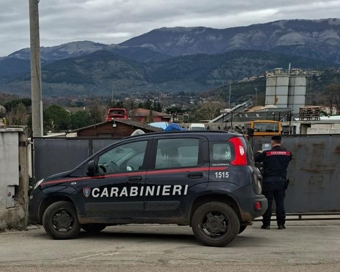 Sezze, sequestrato centro demolizioni auto per gestione illecita di rifiuti