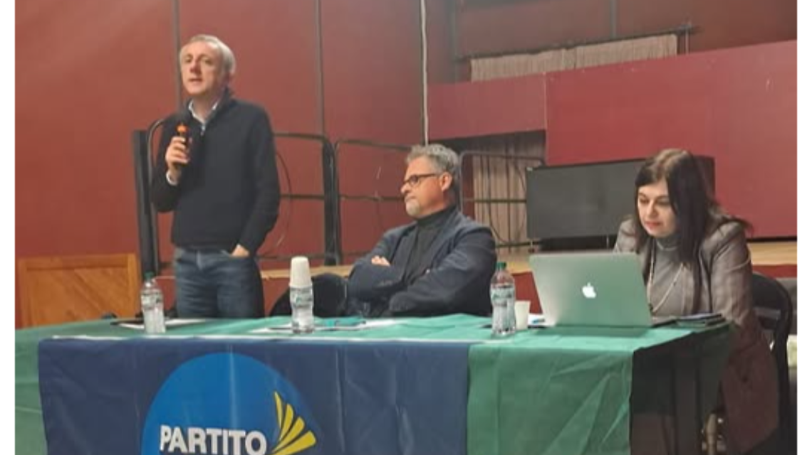 Entrano in scena i liberaldemocratici e scelgono Vincenzo Coccia