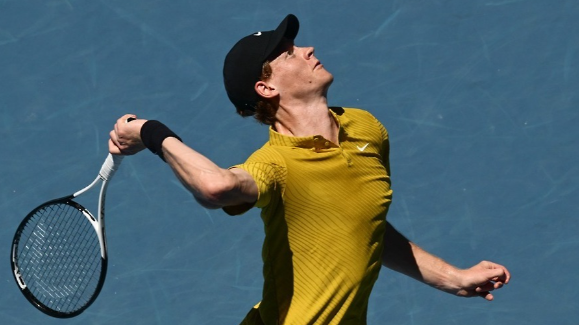 Sinner, il dominatore: Darderi sconfitto in tre set e quarti conquistati