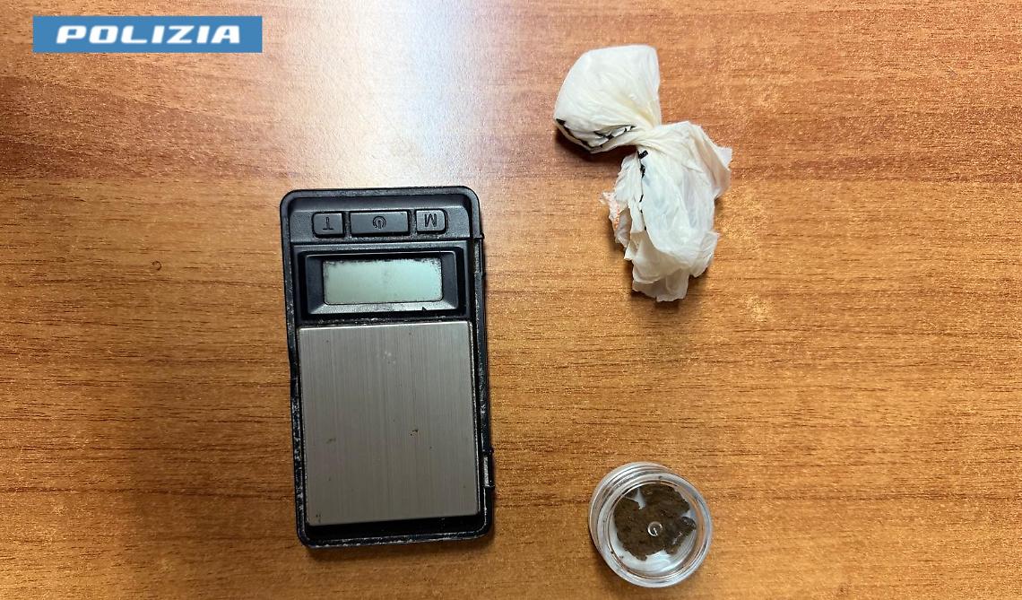 Droga a Cisterna, denunciata una giovane gi&agrave; sottoposta a obbligo di firma