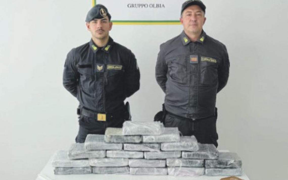 Il corriere della droga muto dal gip