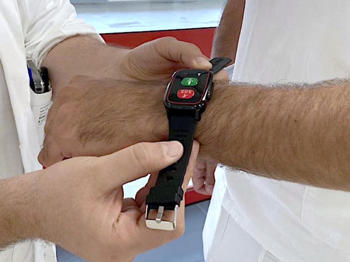 Braccialetto anti aggressione in ospedale senza collegamento alle forze di polizia