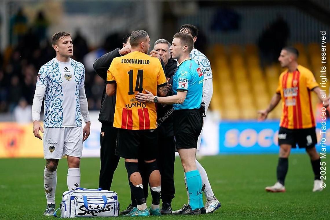 Pareggio d'oro per il Latina sul campo della capolista Benevento