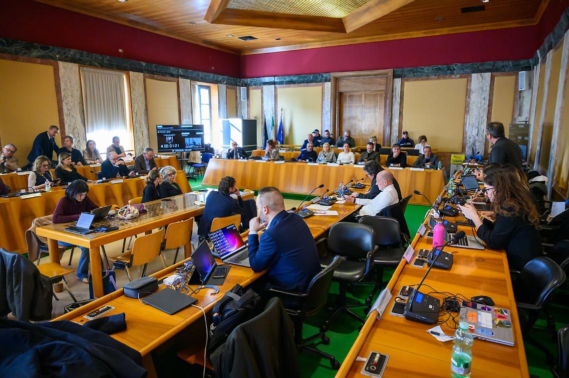 La crisi in maggioranza: dopo l&rsquo;addio di Nasti, altro strappo sui revisori