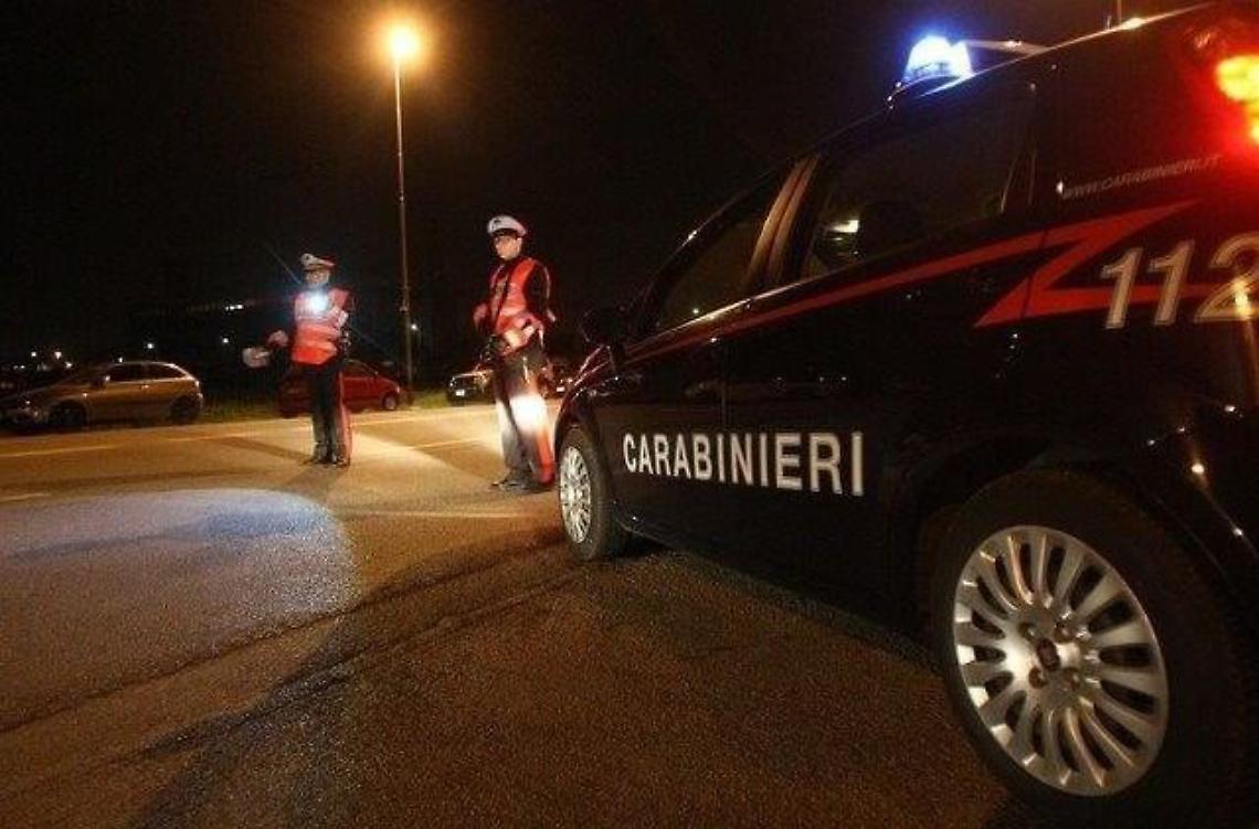 Aprilia, urla nella notte in via Mascagni: arrestato un 22enne per violenza sessuale
