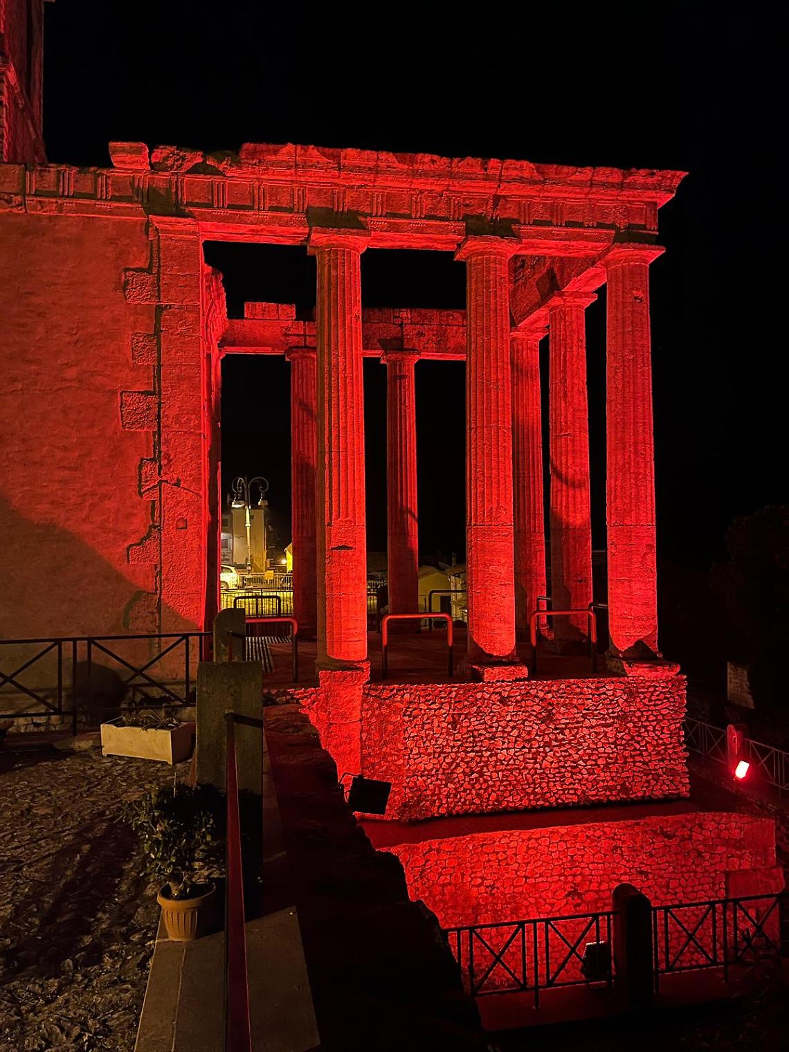 Una luce rossa per far conoscere l'encefalite