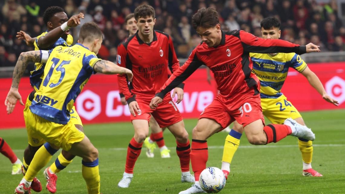 Tonfo casalingo del Milan: il Parma passa al "Meazza" 1-0