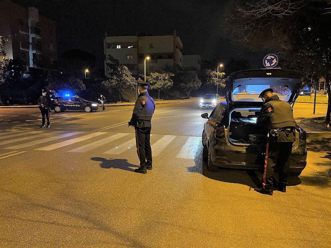 Cisterna, coltellate per rubargli il cane: aggredito da cinque ragazzi