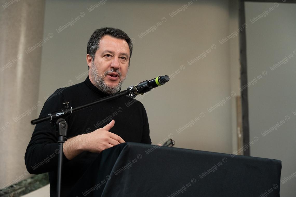 Cisterna-Valmontone, Salvini a Latina: &laquo;Dopo 25 anni partono i cantieri&raquo;